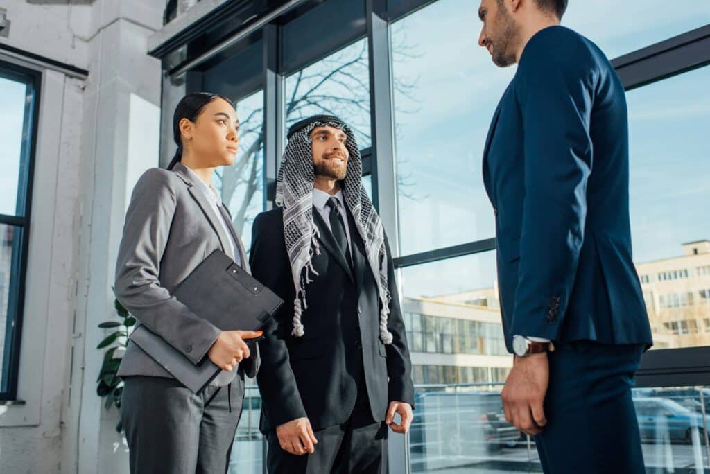 Traducteur juridique avec ses clients